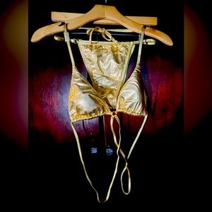 Amazing metallic gold bikinis ! Perfect for festivals or glowing by any water …